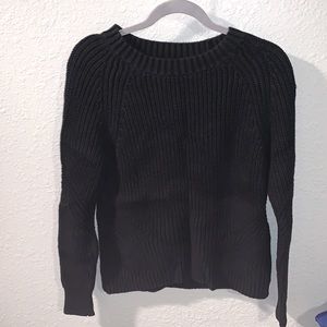Gap sweater